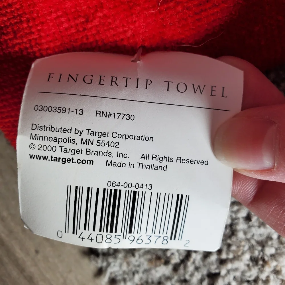 NWT HOME for the Holidays 2pc Christmas Tree Fingertip Towel Bundle Red Green